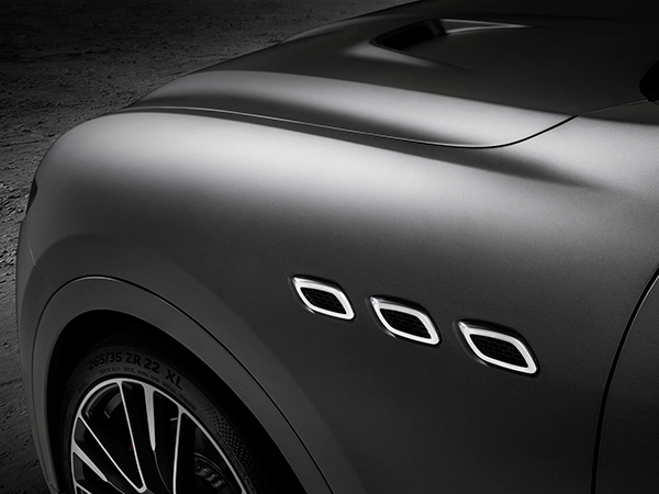 مازيراتي تكشف النقاب عن نسخة تروفيو من طراز ليفانتي